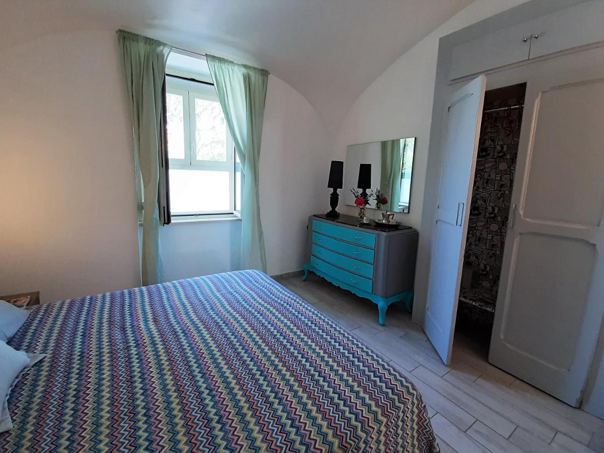 Dreaming Sorrento Suites ภายนอก รูปภาพ